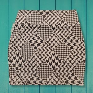 Black and white Miniskirt. NWT